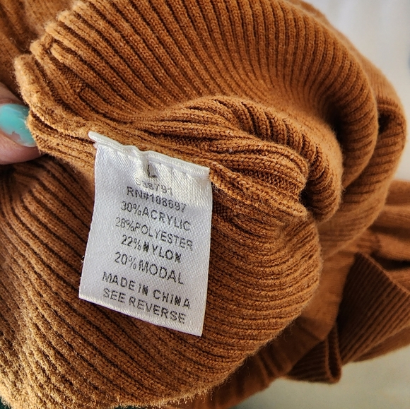 NWOT Sweet Rain Sweater Pencil Skirt With Ruffle Size L - Picture 4 of 4